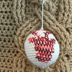 kerstballen en sneeuwpop gehaakt