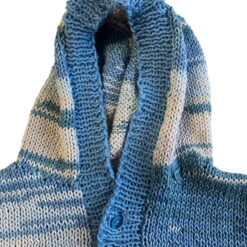 babytrui maat 62/68 of 74/80 met capuchon - breipakket close-up