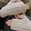 Brei patroon teas polswarmers - Durable yarn